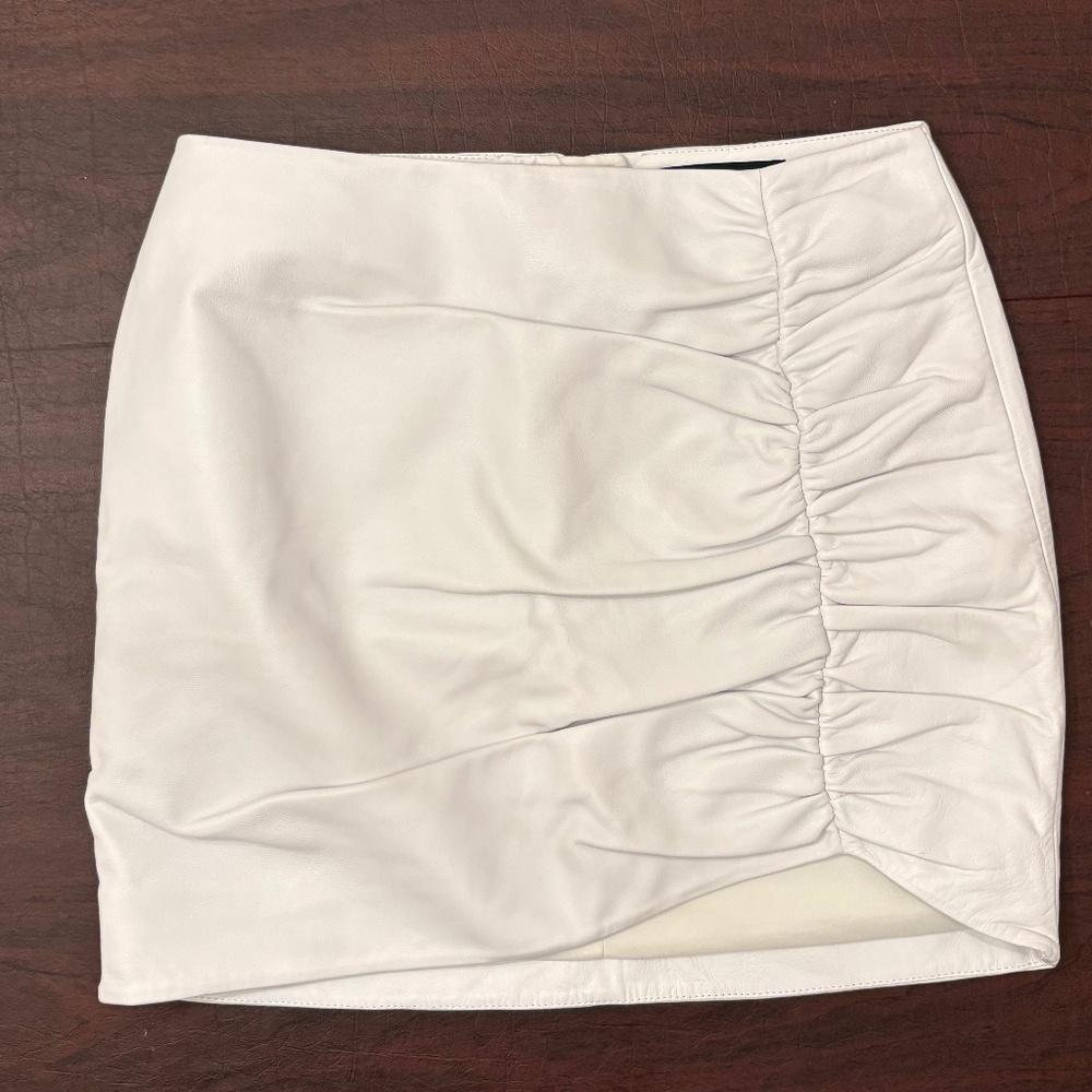 LAMARQUE Aricia Mini Skirt / White